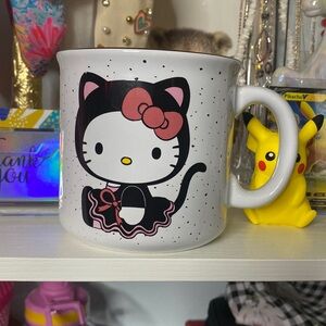 NWOT Hello Kitty mug